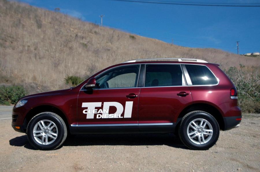  Volkswagen Touareg V6 TDi 2009 года  (фото 4 из 24)